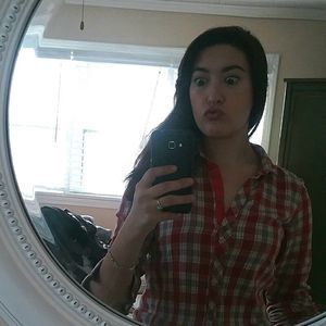 Meet your Posher, Taya